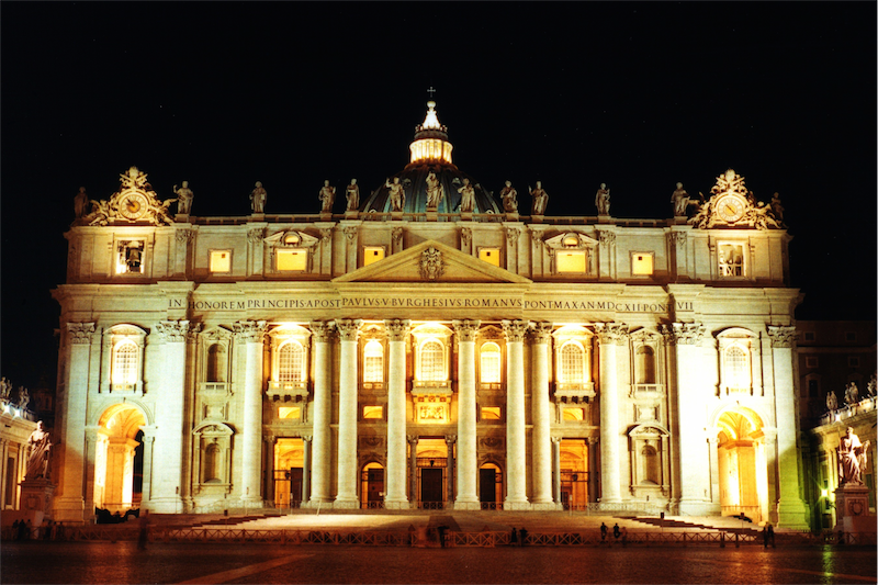 Basilica_di_San_Pietro_front_(MM)