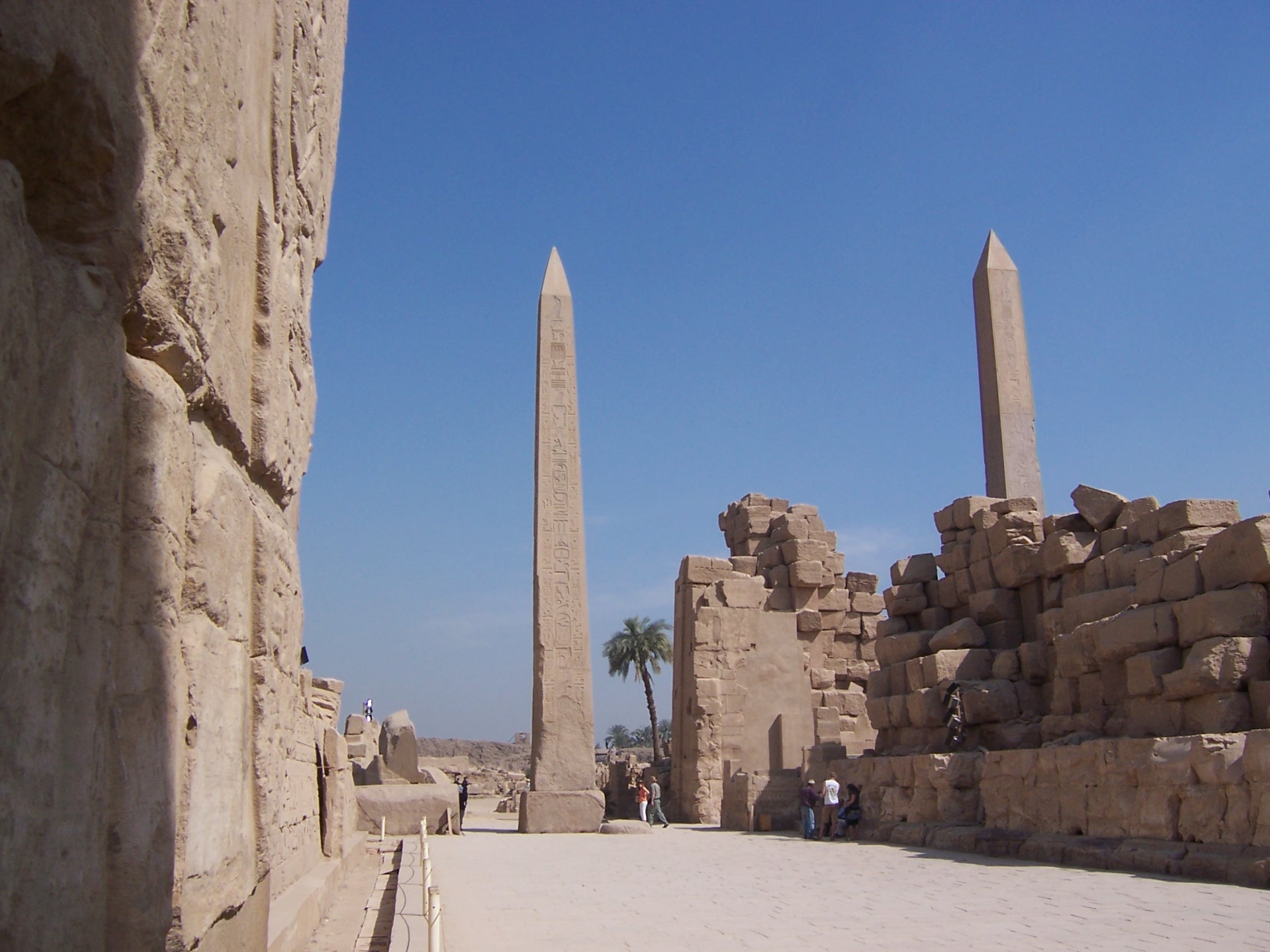 KarnakTemple@LuxorEgypt_obelisks_2007feb9-01_byDanielCsorfoly