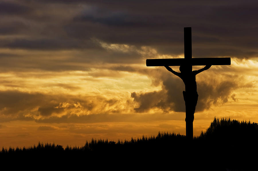 2-jesus-christ-crucifixion-on-good-friday-silhouette-matthew-gibson